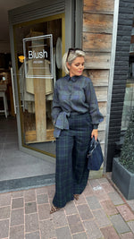 Afbeelding in Gallery-weergave laden, Hemd/ruit met strik/ TARTAN/Never Fully Dressed
