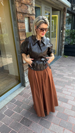 Afbeelding in Gallery-weergave laden, Broek/ brede pijp/terracotta/MILOU
