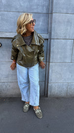 Afbeelding in Gallery-weergave laden, Lederlook jas/ groen/ NORA
