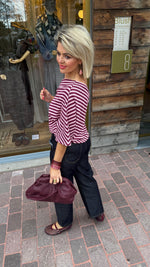 Afbeelding in Gallery-weergave laden, Asymmetrische top/ streep/ bordeaux/ MARYBELLE
