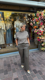 Afbeelding in Gallery-weergave laden, Trui/ taupe/MIMI
