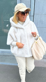 Afbeelding in Gallery-weergave laden, Vest/fake fur/ beige/MEI-Li
