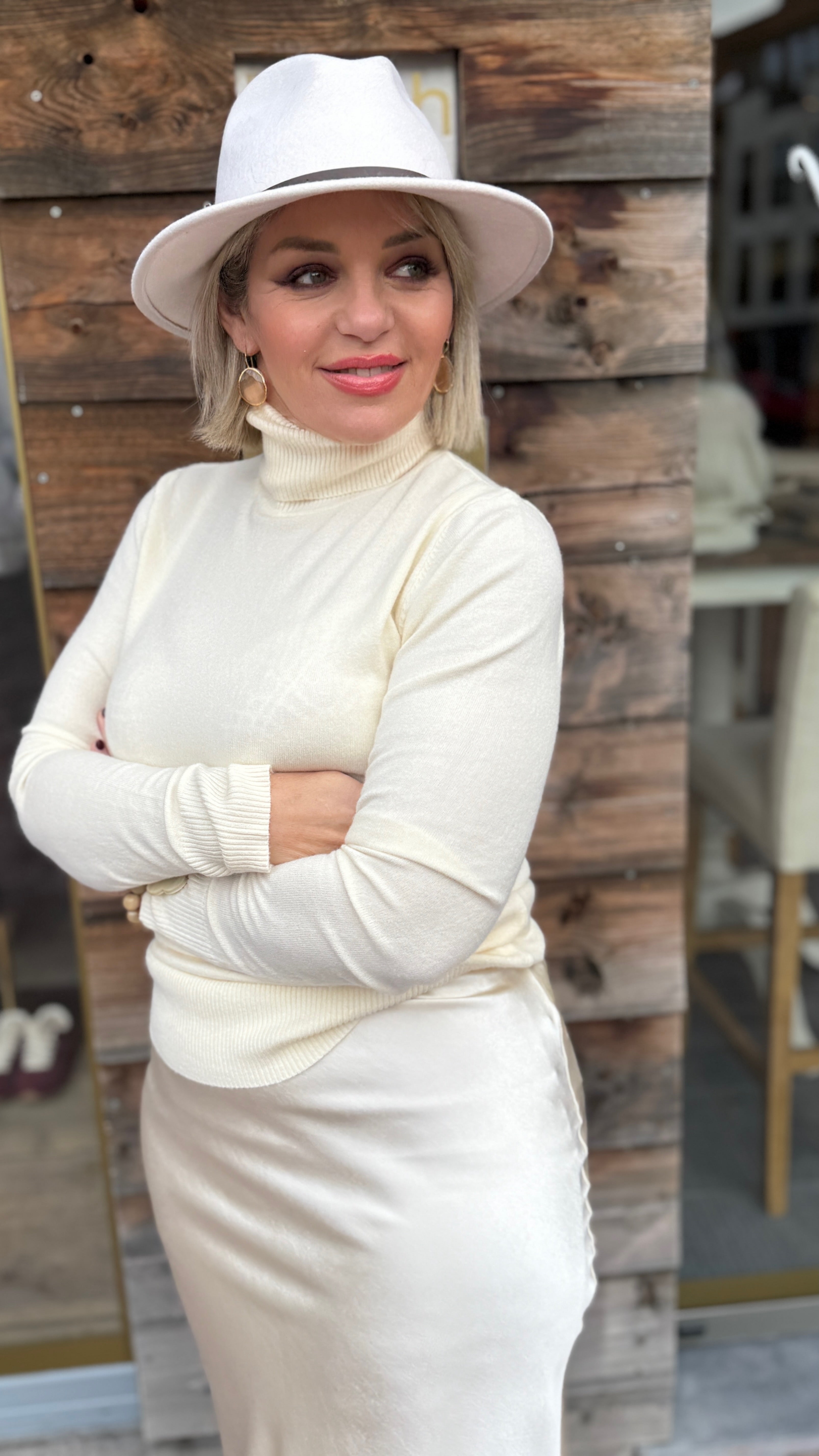 Satinlook rok met kant/ crème/ SUZETTE