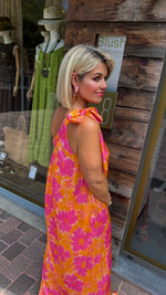 Afbeelding in Gallery-weergave laden, Satinlook jurk/ asymmetrisch/ JULIENNE
