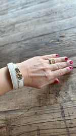 Afbeelding in Gallery-weergave laden, Armband/ leder/ MILA
