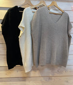 Afbeelding in Gallery-weergave laden, Truitje/ mouwloos / SANDRINA
