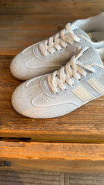 Afbeelding in Gallery-weergave laden, Sneaker ijsblauw/JILL
