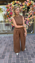 Afbeelding in Gallery-weergave laden, Gilet/camel/ NOOR
