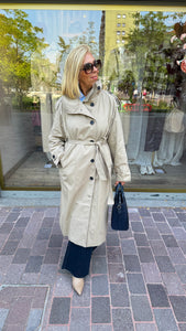Trenchcoat/ JILL