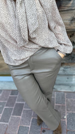 Afbeelding in Gallery-weergave laden, Hemd/ strik/ JUNE
