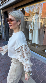 Afbeelding in Gallery-weergave laden, Trui broderie/ ROMÉE
