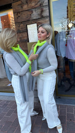 Afbeelding in Gallery-weergave laden, Sjaal LENA/ grijs fluogeel
