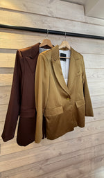 Afbeelding in Gallery-weergave laden, Satinlook blazer/ NANOU
