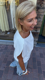 Afbeelding in Gallery-weergave laden, Witte top/ asymmetrisch/ ANN
