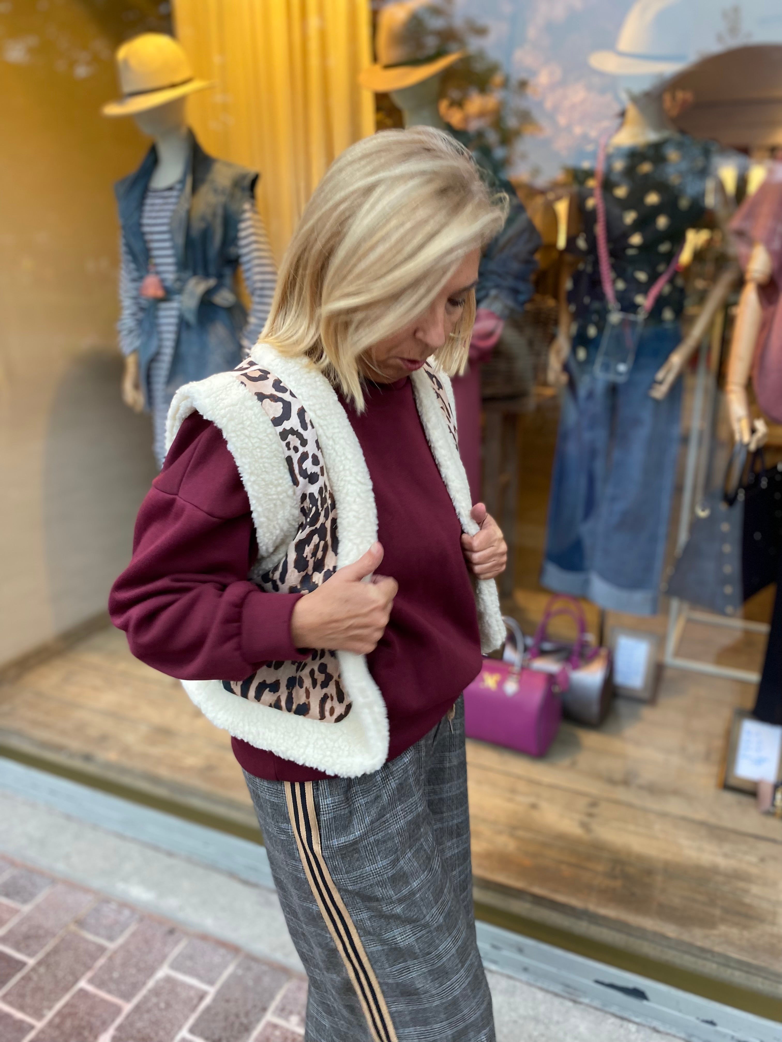 Broek met ruit en zijstreep camel/ ZARAH