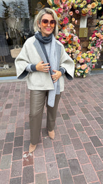 Afbeelding in Gallery-weergave laden, Vest/ reversible/OMKEERBAAR/MARIE
