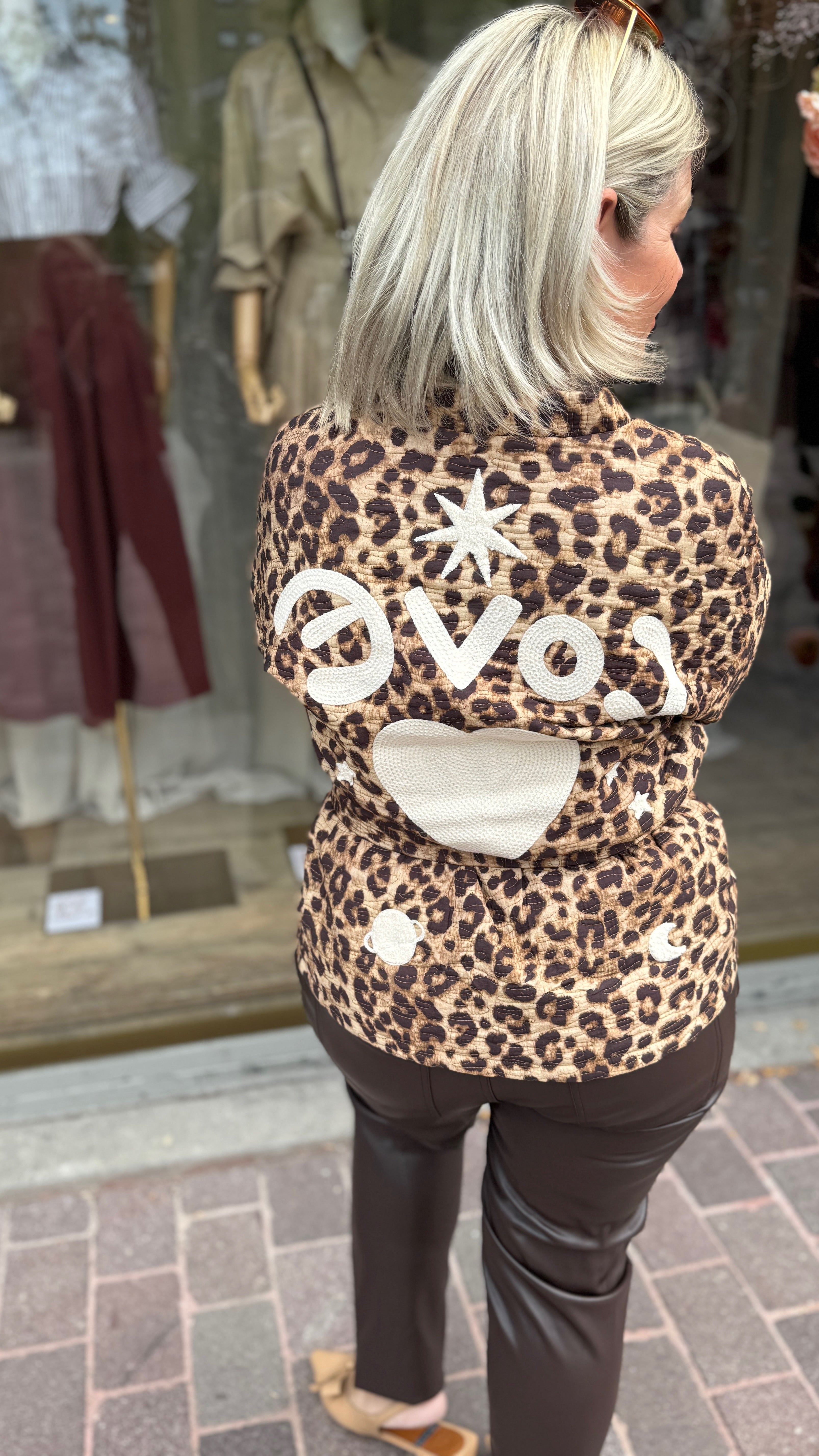 Vest/ leopard/ LOVE