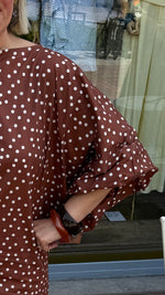 Afbeelding in Gallery-weergave laden, Jurk/ camel/ polkadot/ CELESTE

