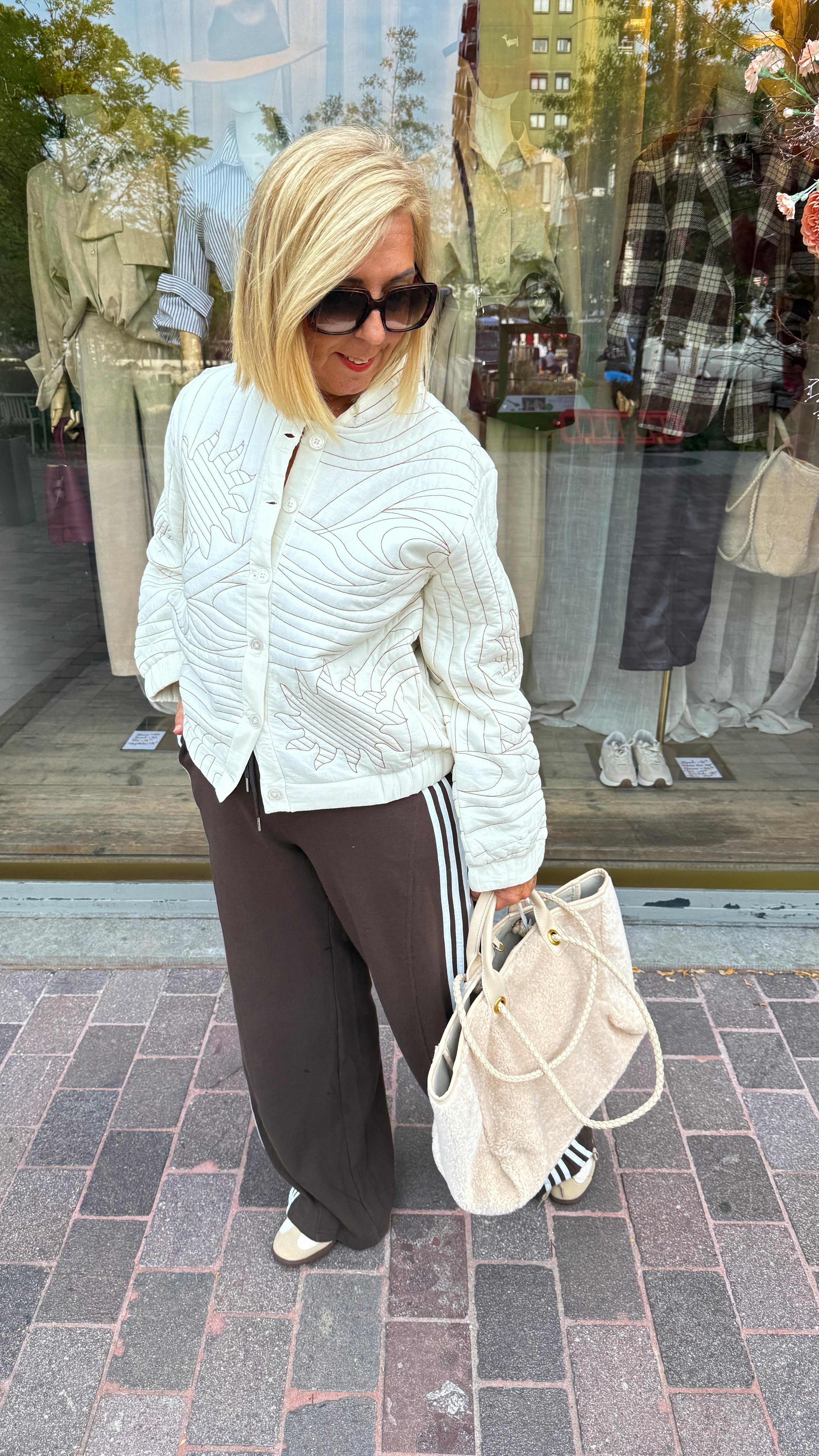 Doorstikte vest/ beige/ JUNE