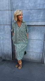 Afbeelding in Gallery-weergave laden, Jurk/ Paisley/ groen/ COLETTE
