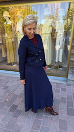Afbeelding in Gallery-weergave laden, Blauwe vest/ gouden knoop/ JULIE
