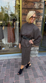 Afbeelding in Gallery-weergave laden, Set: rok+ blouse+ riemen/ ADÈLE
