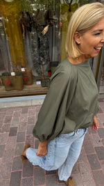 Afbeelding in Gallery-weergave laden, Blouse/ vlindermouw

