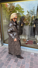 Afbeelding in Gallery-weergave laden, Trenchcoat/ leopard/ PU/ JEANIE
