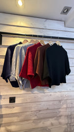 Afbeelding in Gallery-weergave laden, Truitje/CHARLOTTE
