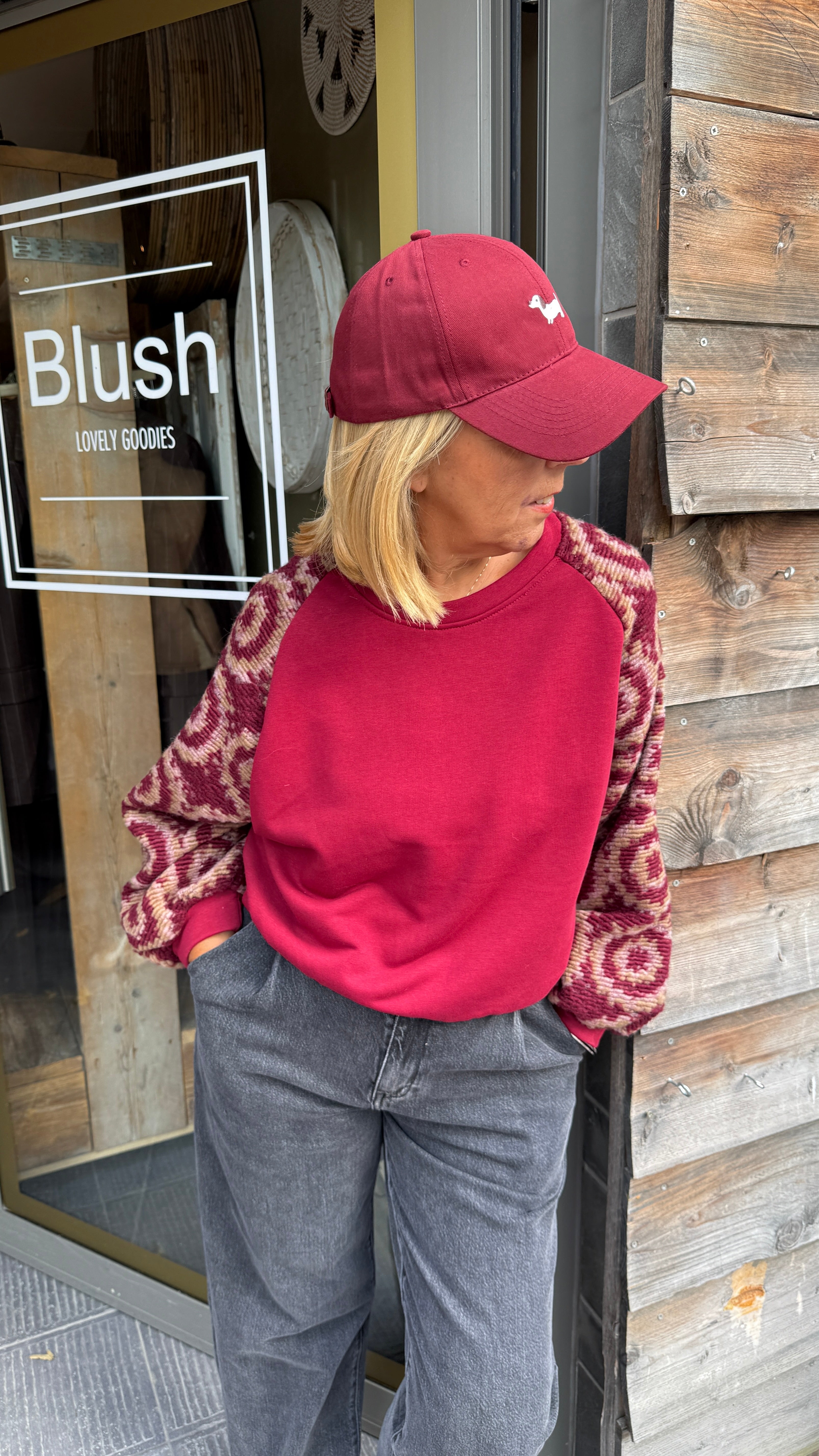 Sweater/ LIO