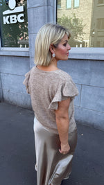 Afbeelding in Gallery-weergave laden, Blouse v-hals/ volant/ taupe/CHRISTY
