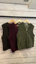 Afbeelding in Gallery-weergave laden, Teddy vest/ TEDDY
