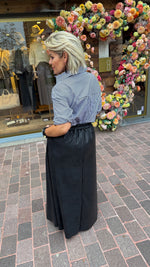 Afbeelding in Gallery-weergave laden, Rok/ zwart/leatherlook/ JACLYN
