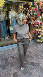 Afbeelding in Gallery-weergave laden, Trui/ taupe/MIMI
