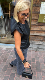 Afbeelding in Gallery-weergave laden, Lederlook top/ BILLIE
