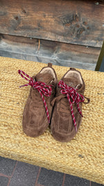 Afbeelding in Gallery-weergave laden, Sneaker/suede/ Chocolate lab/LILY
