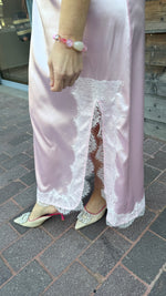 Afbeelding in Gallery-weergave laden, Satinlook jurk/ lang/ ZARAH
