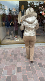 Afbeelding in Gallery-weergave laden, Jas/ goud/ ELFI
