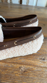 Afbeelding in Gallery-weergave laden, Boat shoe/creme/TEDDY🧸
