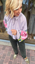 Afbeelding in Gallery-weergave laden, Hemd/ ballonmouw/ geborduurde bloem/LEA
