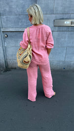 Afbeelding in Gallery-weergave laden, Linnen blouse/ poederroze/ FELIA
