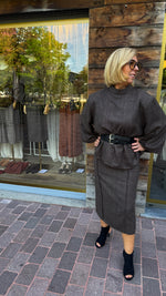 Afbeelding in Gallery-weergave laden, Set: rok+ blouse+ riemen/ ADÈLE

