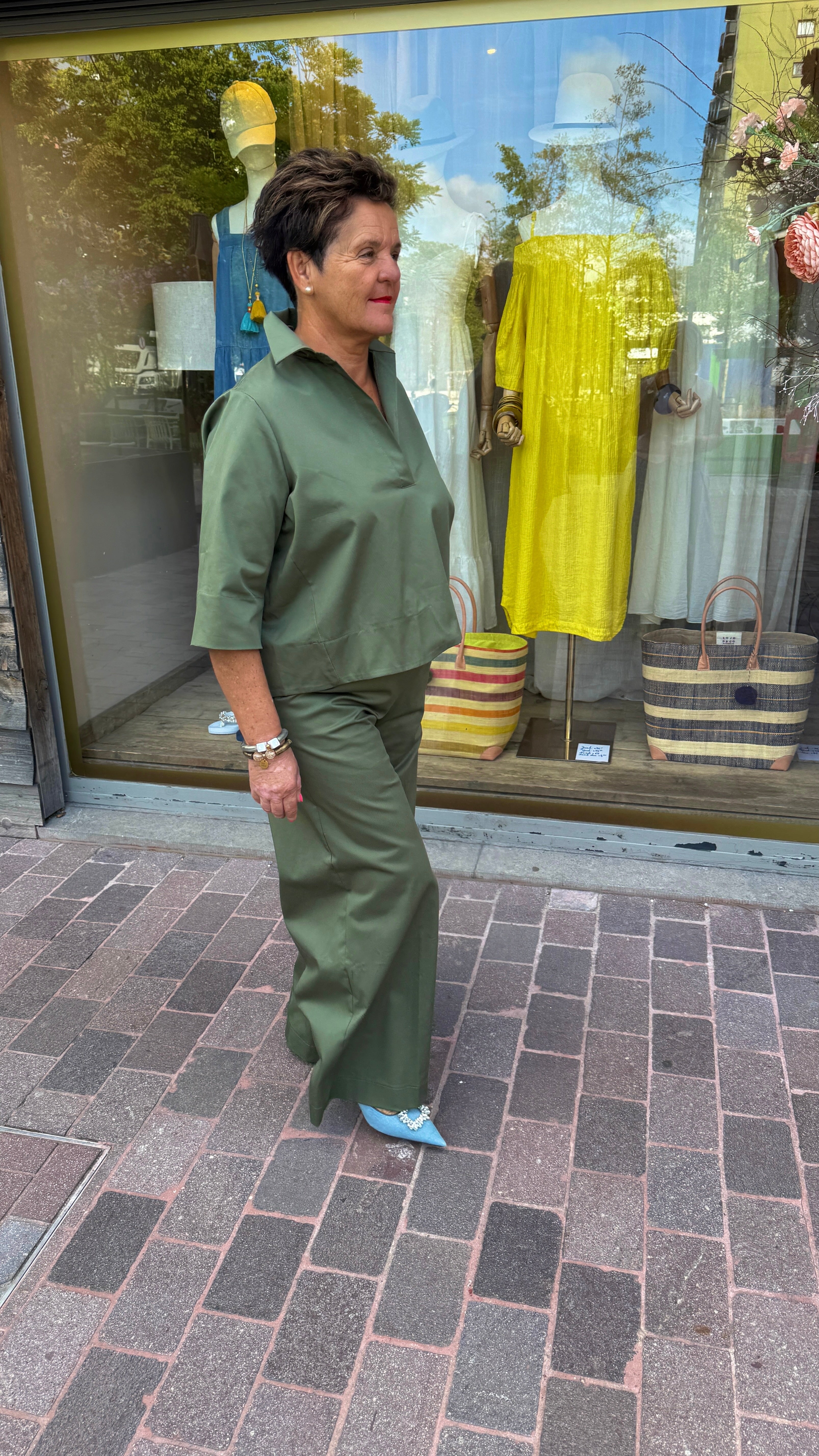 Broek/ groen/LAO/BLACK ROSE