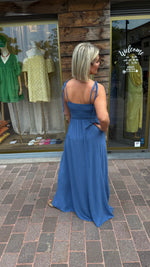 Afbeelding in Gallery-weergave laden, Jurk met kralen/ jeansblauw /NOOR
