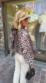 Afbeelding in Gallery-weergave laden, Hemd/ strik leopard/MAEVE
