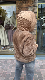 Afbeelding in Gallery-weergave laden, Jas+ capuchon/ ELLY
