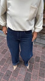 Afbeelding in Gallery-weergave laden, Sweater met lederlook borstzak/ BO
