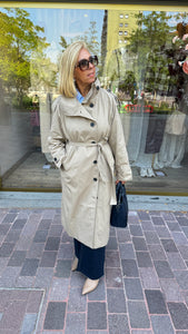 Trenchcoat/ JILL