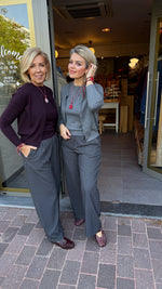 Afbeelding in Gallery-weergave laden, Trui/ CORALIE
