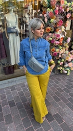 Afbeelding in Gallery-weergave laden, Jeanshemd/ JANE
